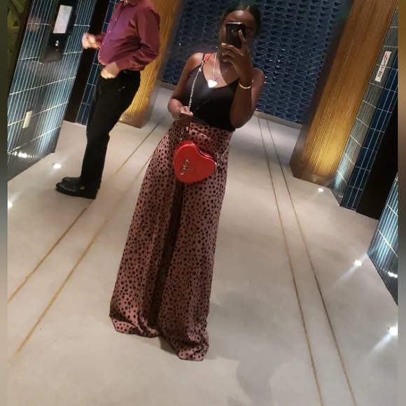 Meet your Posher, Love - Picture 2 of 2